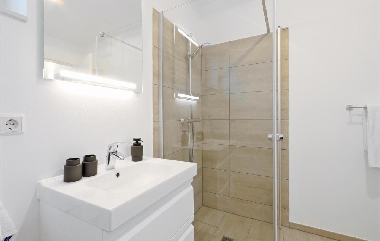 Nice Apartment In Lembruch-Duemmer See With Wifi Eksteriør bilde